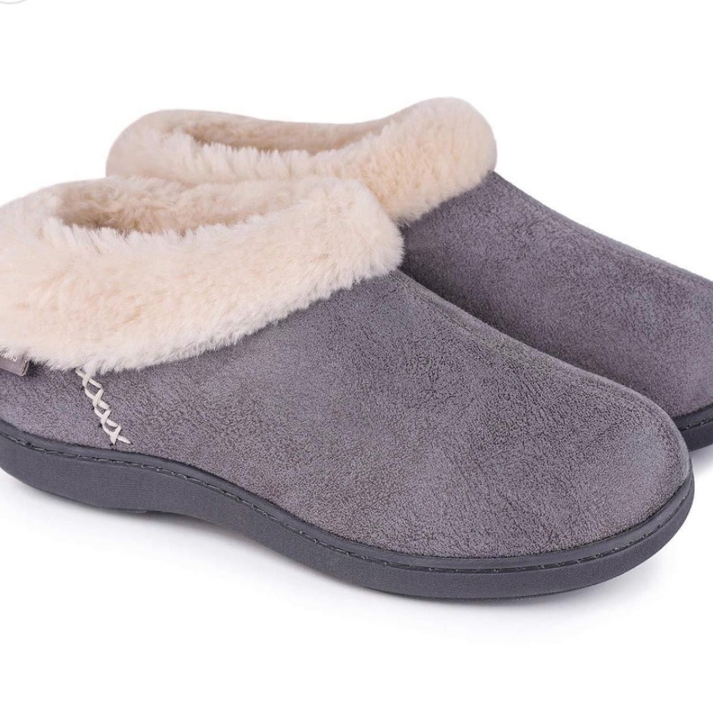 NEW EverFoams Loafers Slippers Suede Fuzzy Plush Lined Womens 5-6